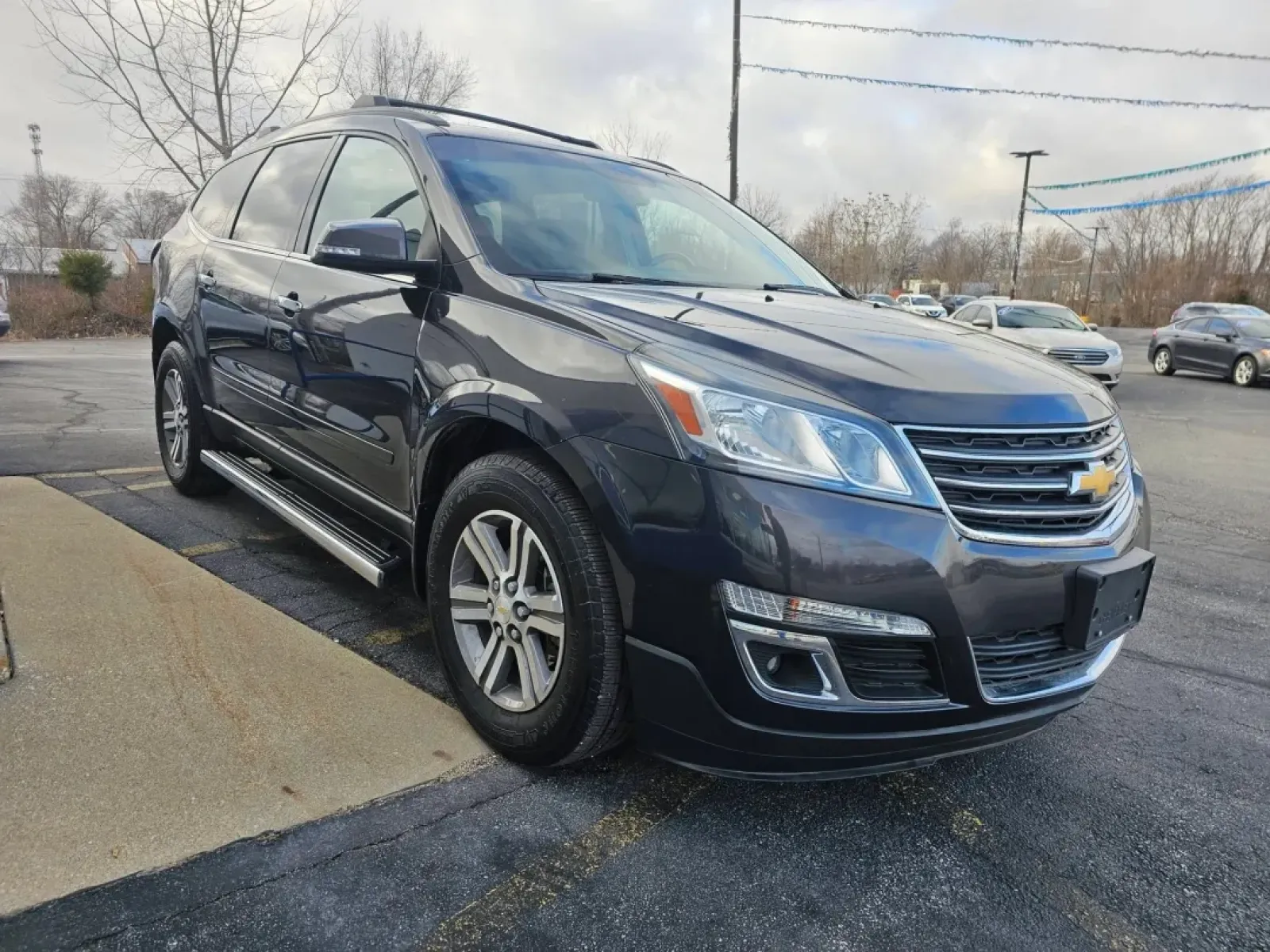 2017 Chevrolet TRAVERSE (1GNKRHKD2HJ) with an Other engine, located at 502 South Main Street, Columbia City, IN, 46725, (260) 244-4645, 41.151382, -85.490578 - **Discover Adventure and Comfort with the 2017 Chevrolet Traverse at Auto Credit in Columbia City!**<br /> <br /> If you're searching for the perfect vehicle to elevate your family adventures or weekend getaways, look no further than this stunning 2017 Chevrolet Traverse. Designed with ample space a - Photo#1